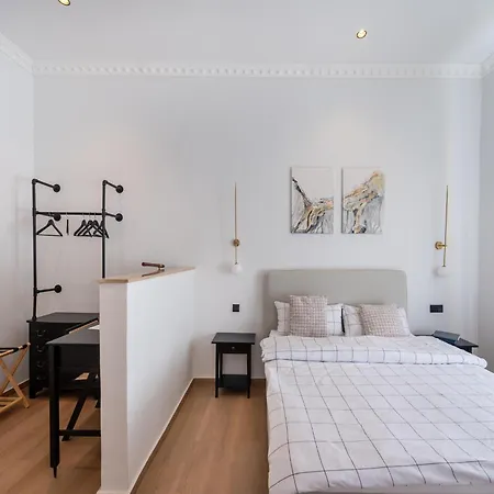 Apartment Modern Residences *